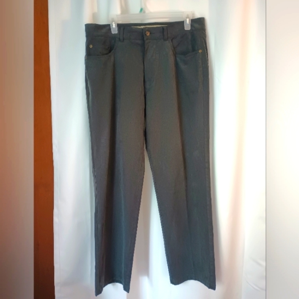 Tommy Bahama Mens Tencel Cotton Pants Size 35 Gray Pleat Front Relaxed Fit Soft